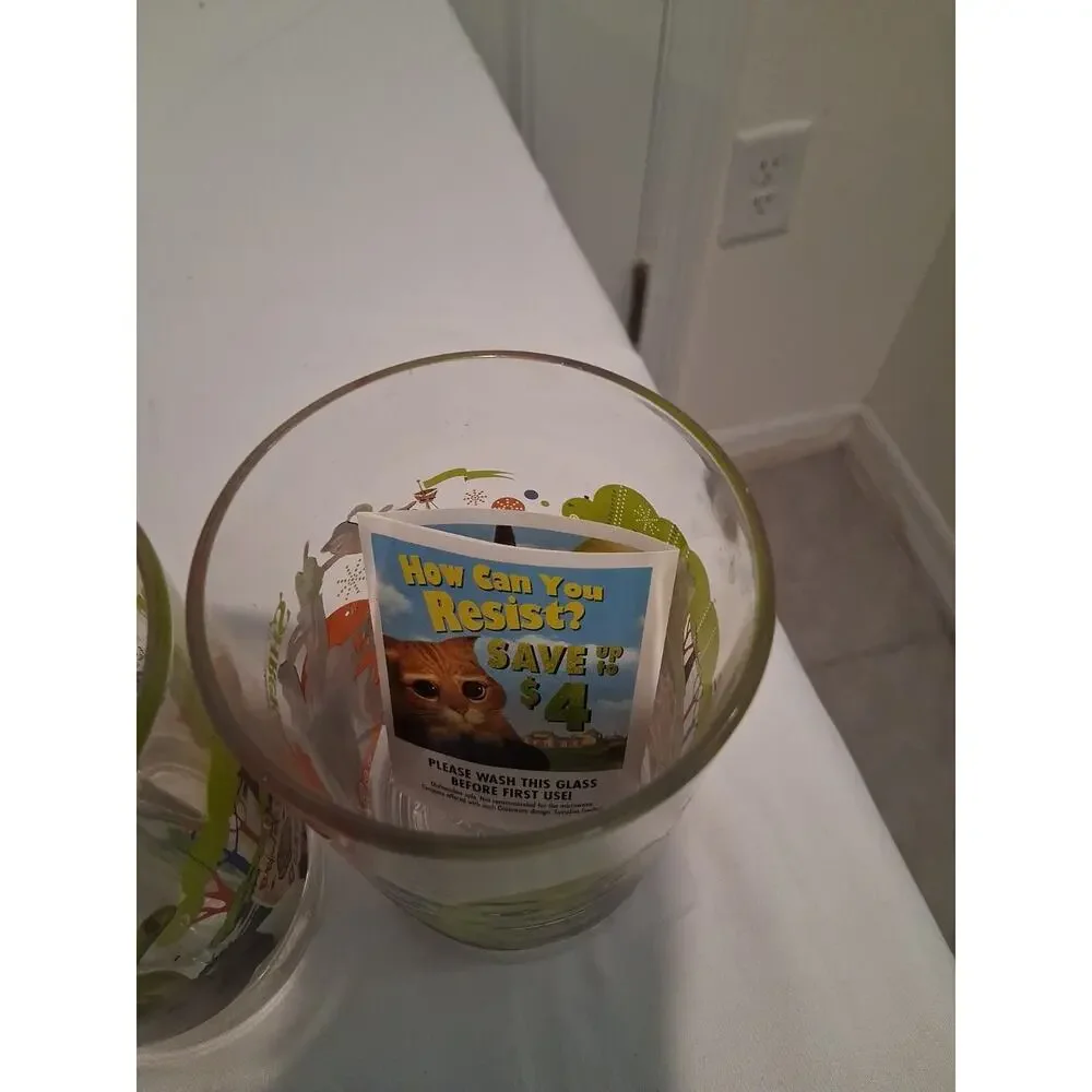 Vintage 2007 McDonald's Shrek The Third Glass Lot of 6 WITH ORIGINAL INSERTS